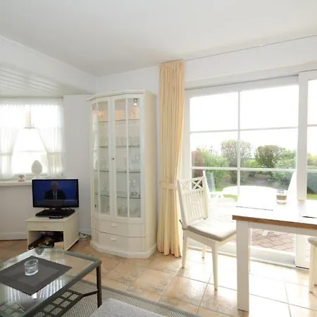 Апартаменты Fewo-tietje-eg *